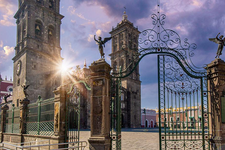 Von Mexiko-Stadt aus: Tagestour nach Puebla und CholulaAb Mexiko City: Tagestour nach Puebla und Cholula