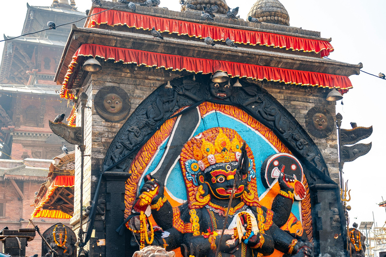 One-Day Private Vehicle Sightseeing Tour – 6 Points