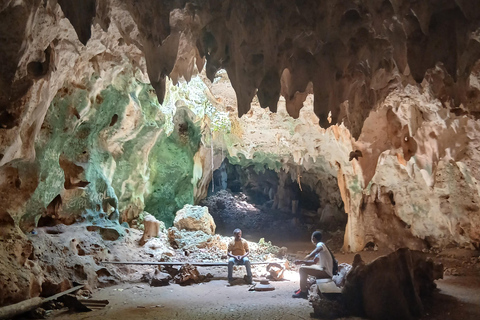 桑给巴尔：穆尤尼村之旅和姆滕德海滩放松体验私人观光（含接送服务）