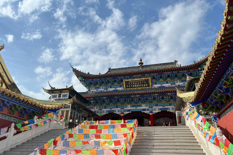 Shanghai: 10-Day Tibet Train Tour with Everest Base Camp