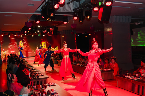 Suzhou: Jiangnan Garden Dining Experience with Pingtan Show Regular Seat + Makeup （plz to book 2 days in advance）