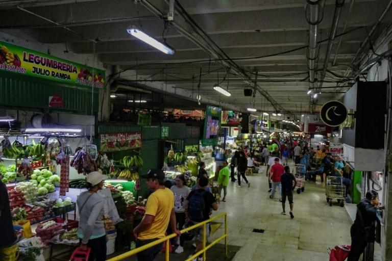 Medellín: Prueba frutas exóticas y explora los mercados localesMedellín: Degusta frutas exóticas y explora los mercados locales En