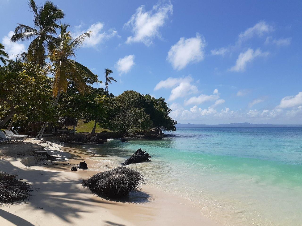 Privat: Bootstour nach Las Galeras, Playa Frontón und Playa Madama