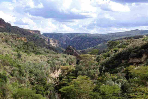 Nairobi: Hell’s Gate, Crescent Island, & Raptor Center Tour