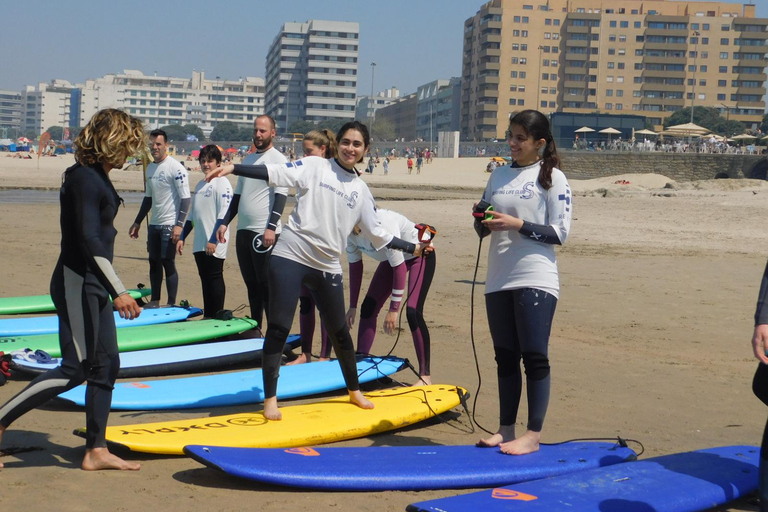 Porto : Leçon de surf avec la première école de surf de Porto !