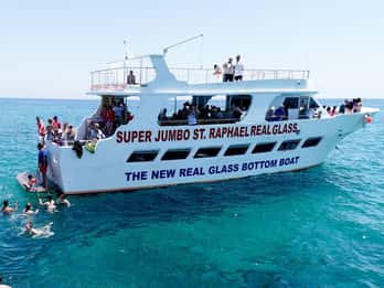 Paphos: Passeio de barco com fundo de vidro e natação ou mergulho com snorkel