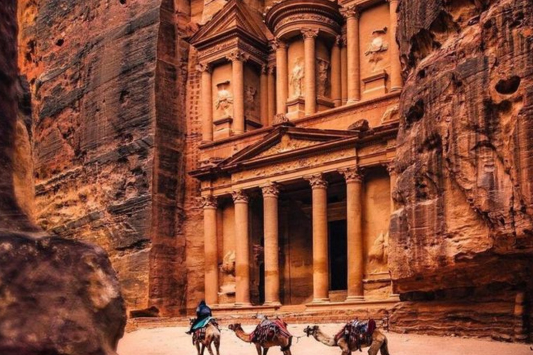 Discover Jordan from north to south on a 5-day private tour