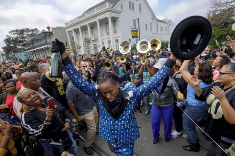 Second Line Tour &amp; Muziekbeleving