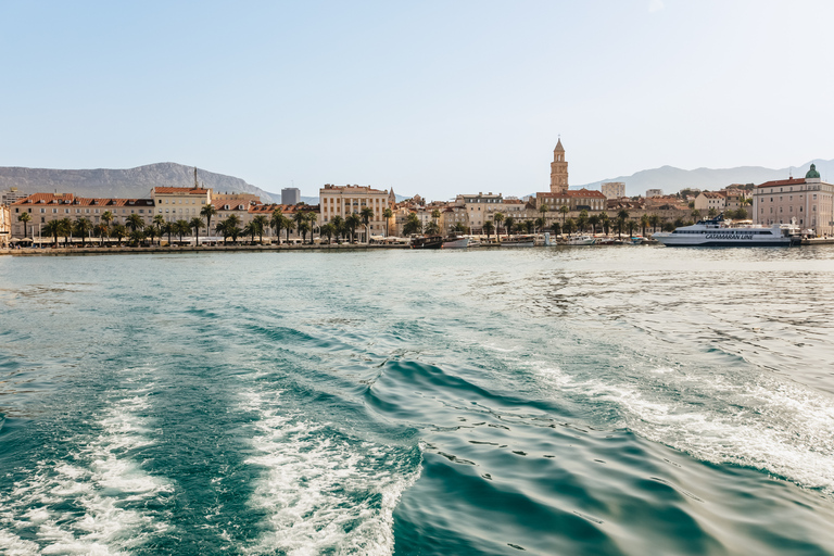 Split : journée de croisière en catamaran vers Hvar et les îles Infernales