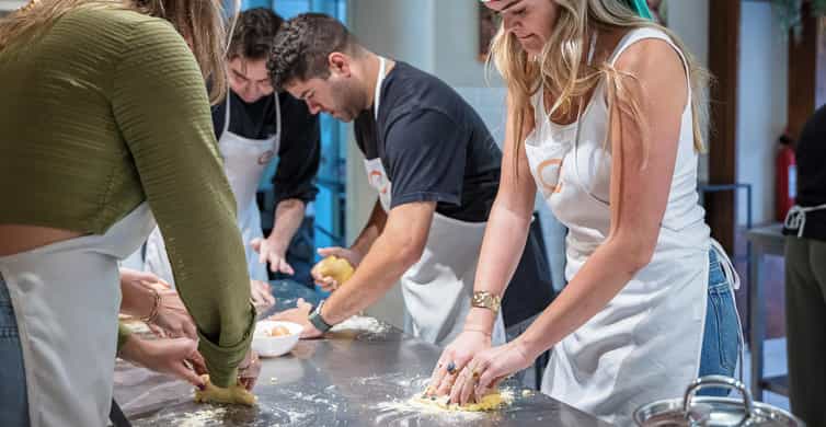 Tuscan Cooking Course with Florence Central Market Visit