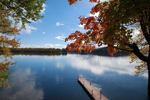 From Toronto: Lake Muskoka and Huntsville Group Day Trip
