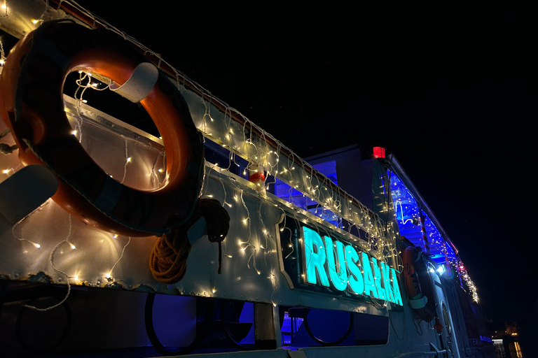 Wroclaw: Boat Cruise by Heated Ship with Santa Claus