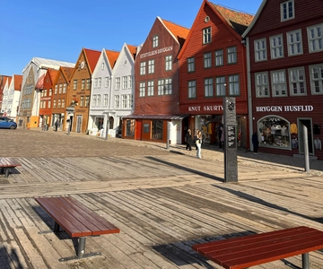 De invloed van Bergen op de ontwikkeling van Noorwegen, stadsrondleiding