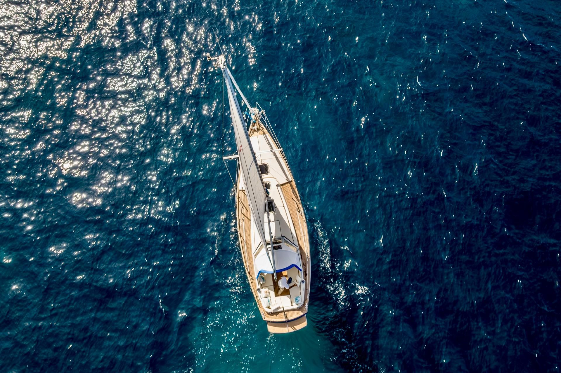 Ab Palau: Segeltour durch den Maddalena-Archipel mit Mittagessen