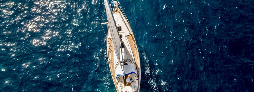 Depuis Palau : excursion en voilier dans l'archipel de la Maddalena et déjeuner