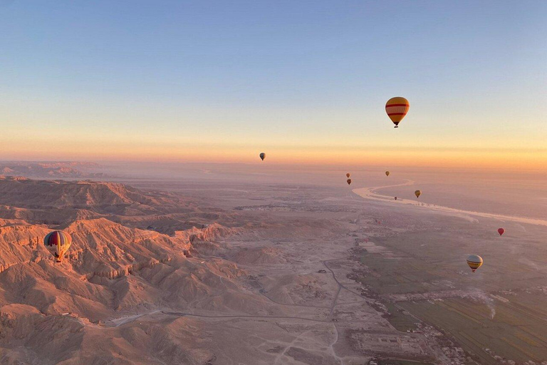 Luksor: Lot balonem nad Zachodnim Brzegiem przed wschodem słońca