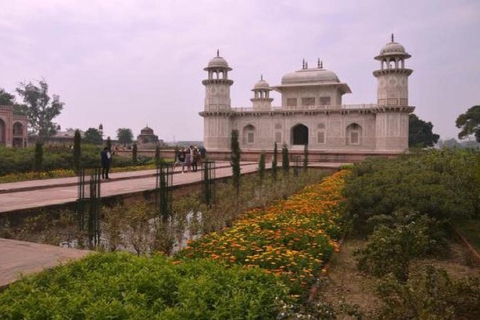 Taj Mahal und Agra Fort Tour mit dem Gatimaan Zug
