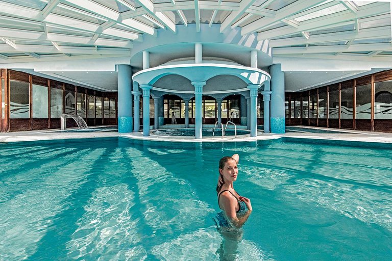 Athènes : excursion d&#039;une journée en bateau avec baignade et piscine thermaleAthènes : excursion d&#039;une journée en bateau vers les îles avec baignade