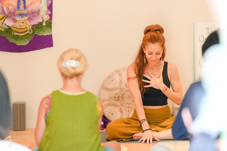 Kanazawa: Private Photoshoot with Professional Photographer Photoshooting