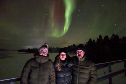 Vanuit Saariselkä/Inari: Aurora-jachttour, kampvuur en snacksVanuit Saariselkä/Inari: op jacht naar het noorderlicht, kampvuur en snacks