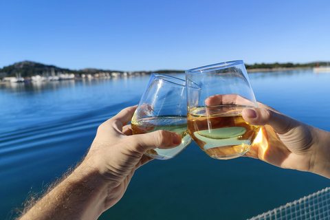 Mallorca: Catamaran Boat Tour with Tapas