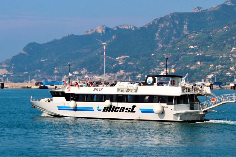 From Amalfi Coast Ports: Capri Transfer and Island Boat Tour From Minori