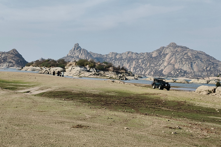 Udaipur to Jodhpur: Ranakpur Temple & Jawai Leopard Safari