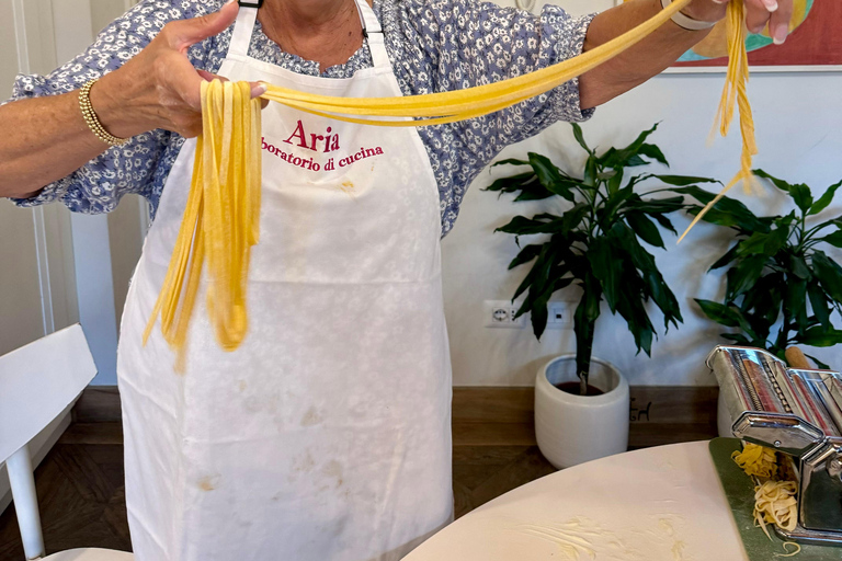 Rzym — warsztaty kulinarne w rzymskim domu w dzielnicy TrastevereRzym – warsztaty kulinarne w rzymskiej rezydencji w dzielnicy Trastevere