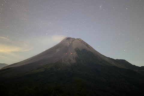 Yogyakarta : Turgo Hill - Vue imprenable sur les coulées de lave du mont MerapiYogyakarta : colline de Turgo - Vue imprenable sur le volcan Merapi