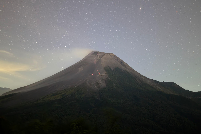 Yogyakarta : Turgo Hill - Vue imprenable sur les coulées de lave du mont MerapiYogyakarta : colline de Turgo - Vue imprenable sur le volcan Merapi