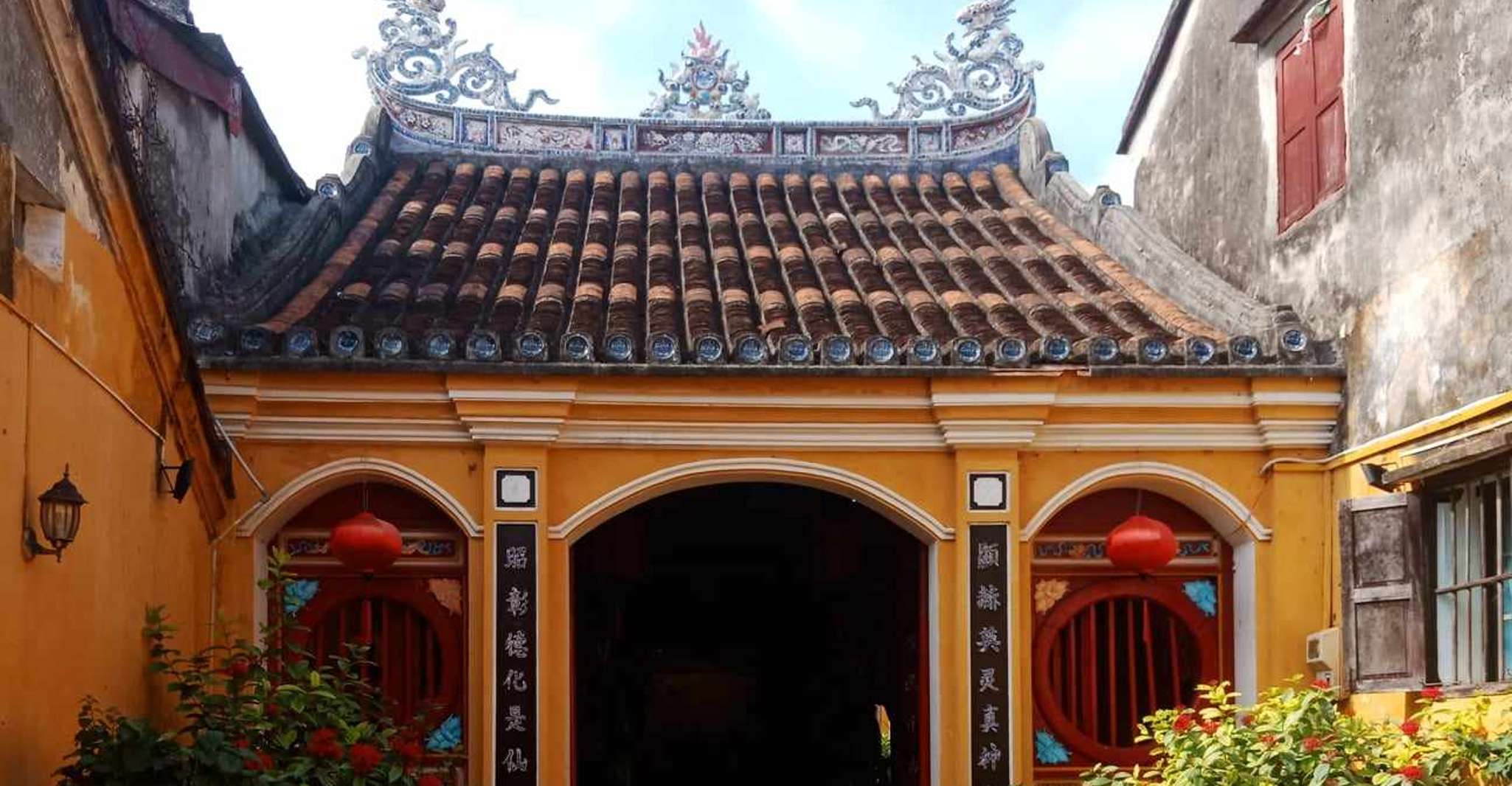 Hoi An, Hoai River Boat Trip by Night met Release Lantaarn - Hizvo