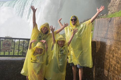 Niagarafälle: First Behind the Falls Tour &amp; Boat CruiseNiagarafälle: Bootsfahrt und Reise hinter die Fälle Tour