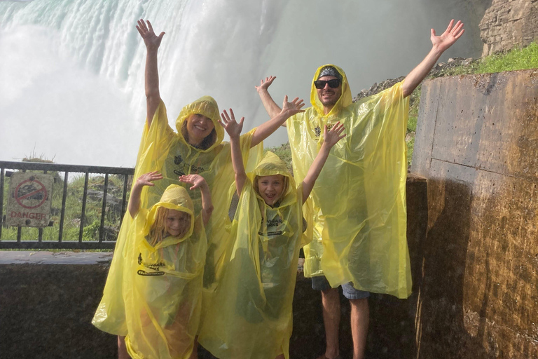 Niagarafälle: First Behind the Falls Tour &amp; Boat CruiseNiagarafälle: Bootsfahrt und Reise hinter die Fälle Tour