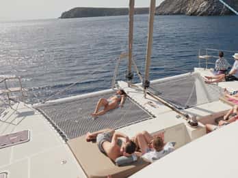 Heraklion: Dia Island Ultimate Catamaran Cruise with Meal