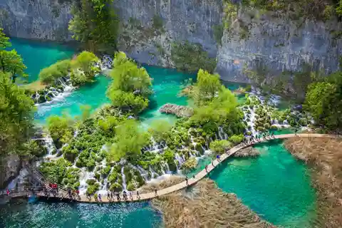 De Split: Os mágicos lagos Plitvice e o rancho dos veados escondidos