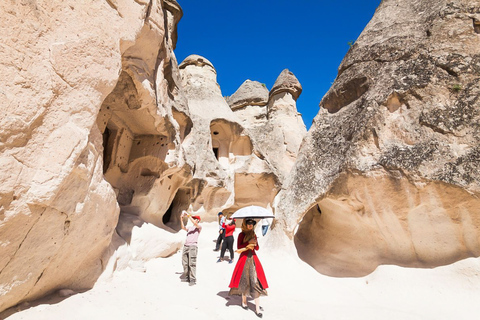 Cappadoce: visite personnalisée privée d'une journéeVisite tout compris avec billets pour le musée et déjeuner