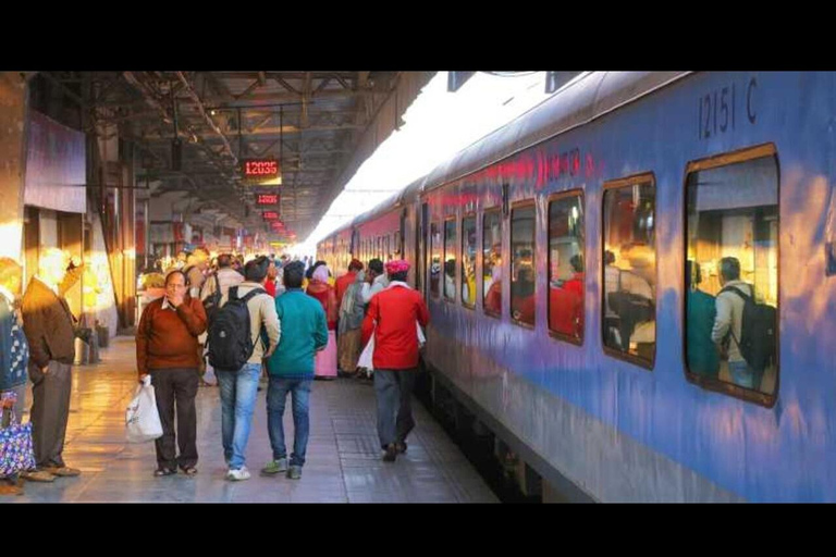 From Delhi: Private Taj mahal ,Agra Daytrip by express Train From Delhi: Private Taj mahal & Agra Tour by express Train