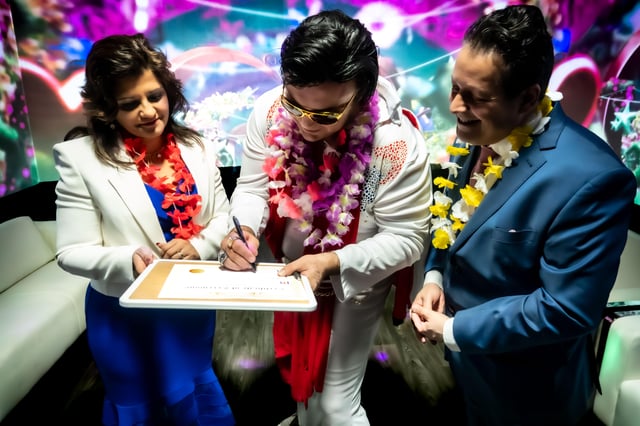 Las Vegas : Mariage dans la chapelle d&#039;Elvis avec photographie incluse