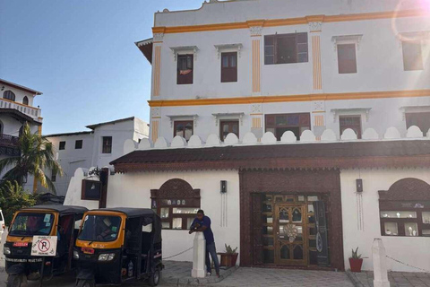 Zanzibar: Stone town, Slave Market, souvenir & Spice Market Stone town guided walking tour