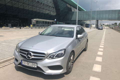 Privétransfer naar luchthaven van KrakauKrakau Airport Private Transfer