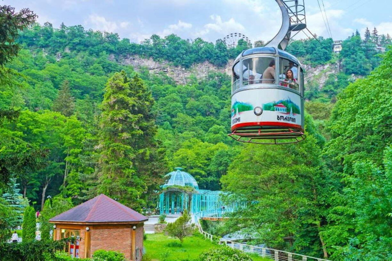 Au départ de Tbilissi : visite de Borjomi et Bakuriani