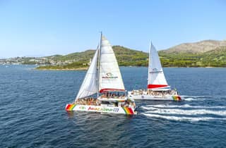 Port d'Alcudia: crociera in catamarano sulla costa nord con pasto incluso
