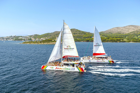 Port d'Alcudia: North Coast Catamaran Cruise with Meal Catamaran Cruise with Lunch