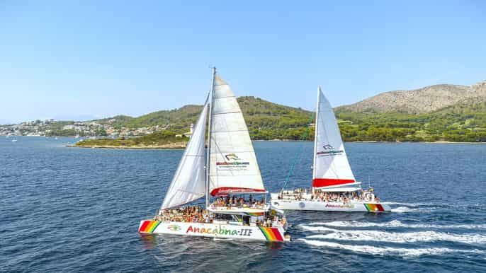 Port d'Alcudia: North Coast Catamaran Cruise with Meal