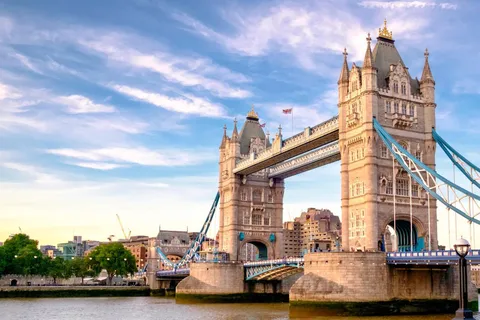 Private Transfers Heathrow Airport to Southampton Port