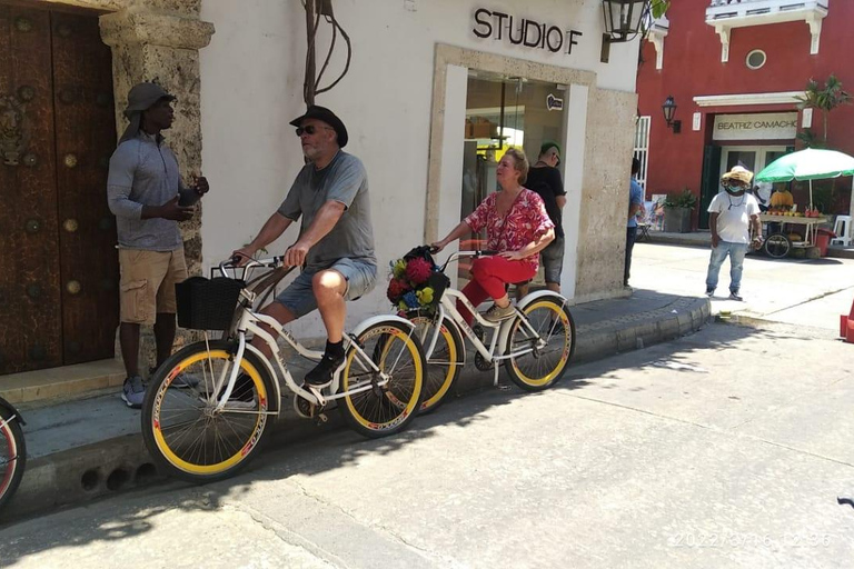 Cartagena: Historical, Cultural and Graffity Bike Tour