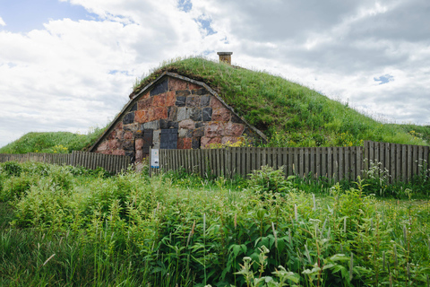 Suomenlinna: Private Finntastic Tour through Guns & Tunnels