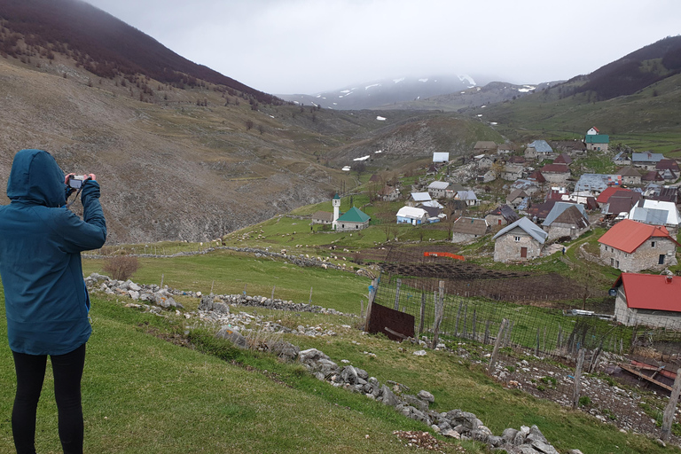 From Sarajevo: Offroad 4x4 Safari tour to Lukomir village