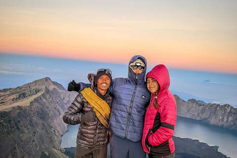 Lomnok Hiking: Mount Rinjani 3Days_2Night Sembalun to senaru