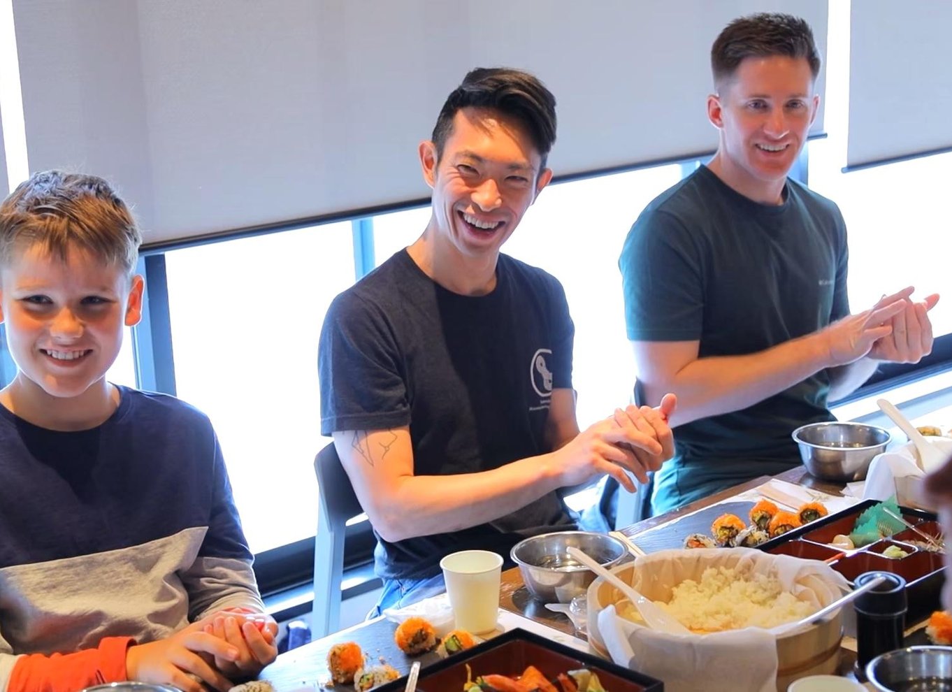 Tokyo: Kursus i rulning og tilberedning af autentisk sushi i Asakusa